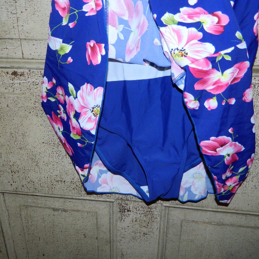 Wantdo Floral One Piece Swim Dress Size 12-14 (GG-17) - Picture 2 of 5